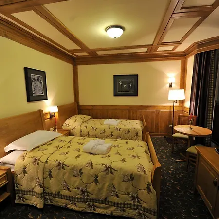 Pirin Golf & 5*