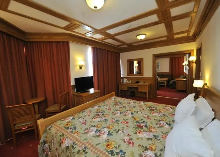 Pirin Golf & Resort 5*